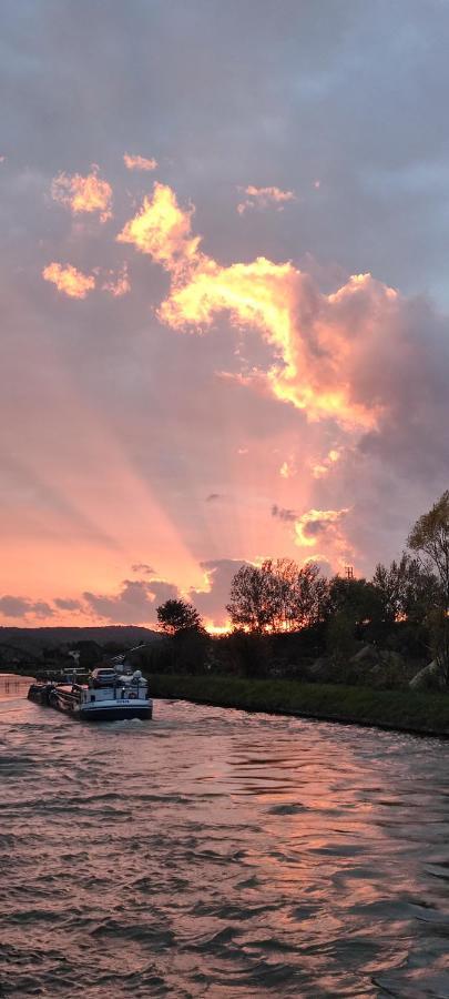 Bed and Breakfast Bateau Entre Lille Et Paris Thourotte Exterior foto