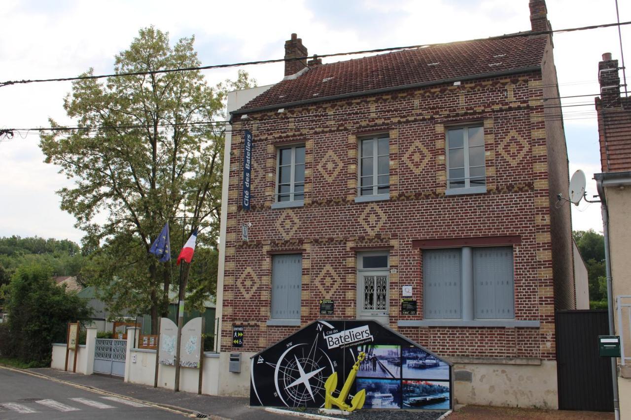 Bed and Breakfast Bateau Entre Lille Et Paris Thourotte Exterior foto